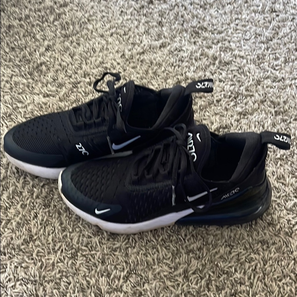 Nike Black and White Athletic Shoes with Cushioned Sole